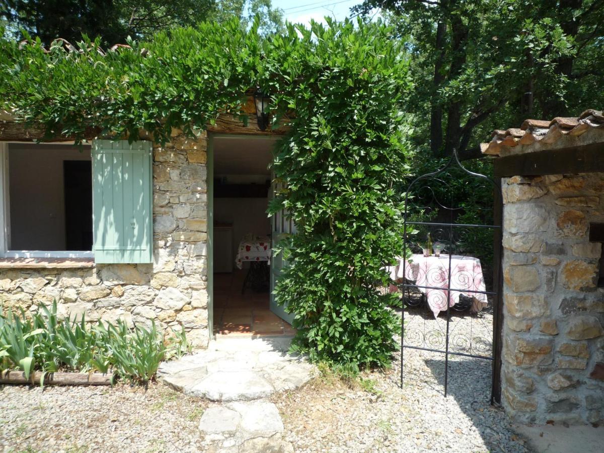 Bed and Breakfast La Rose Des Vents Montauroux Exterior foto