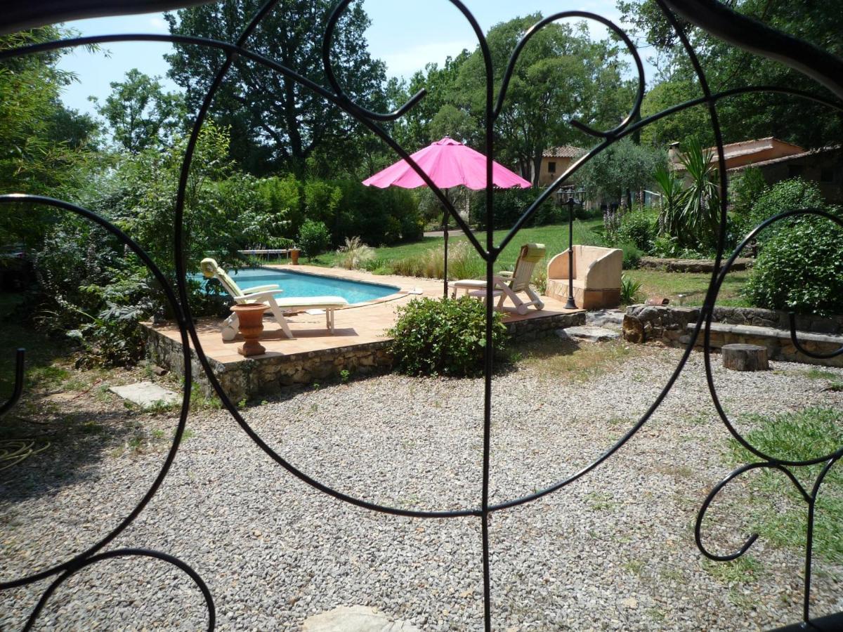 Bed and Breakfast La Rose Des Vents Montauroux Exterior foto